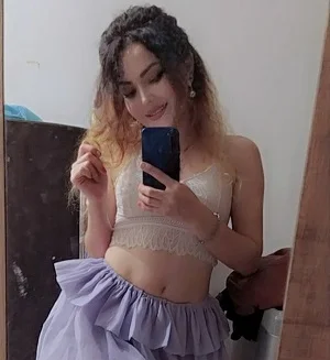 Cute Call Girl in Greater Noida